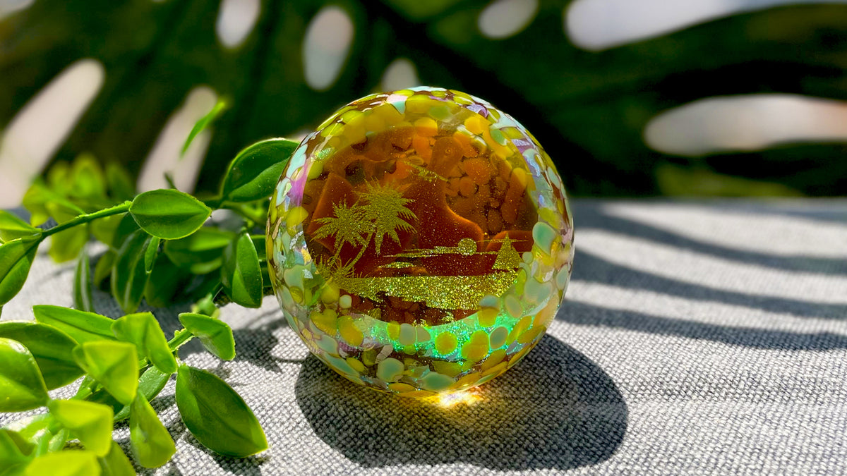 Glass popular Eye Studio Northern Lights Paperweight