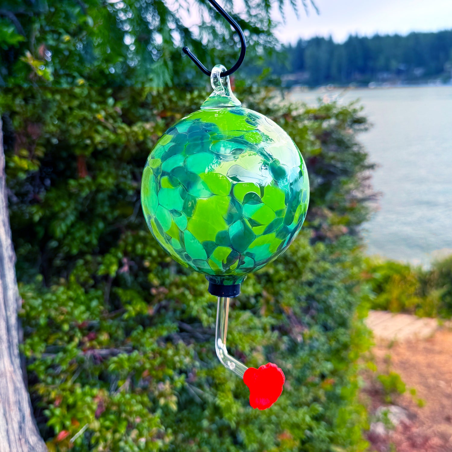 End-of-Day: Woodland Hummingbird Feeder